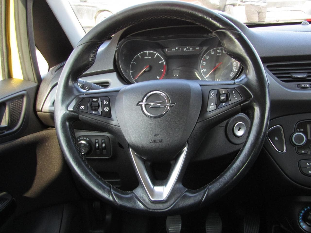 2016 Opel CORSA - 13