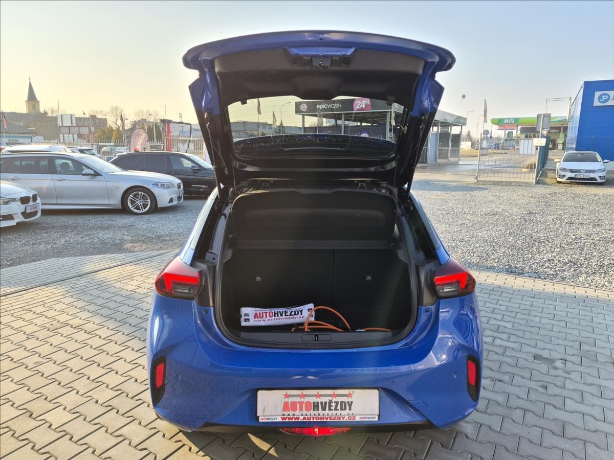 2021 Opel Corsa - 12