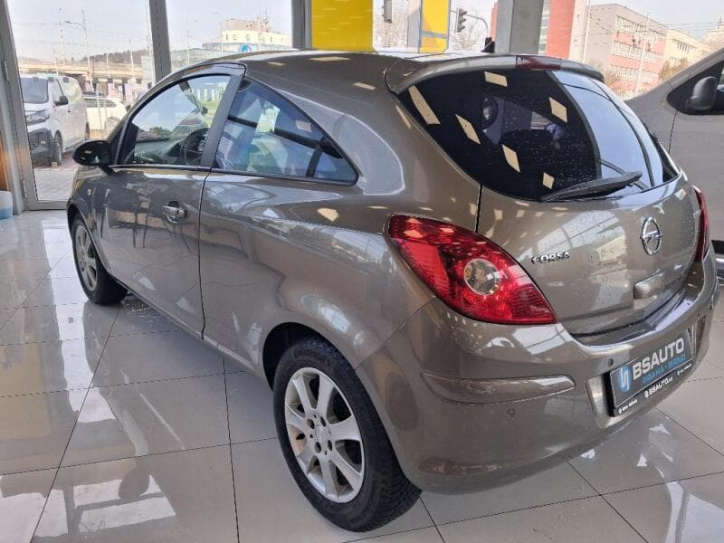 2012 Opel Corsa - 4
