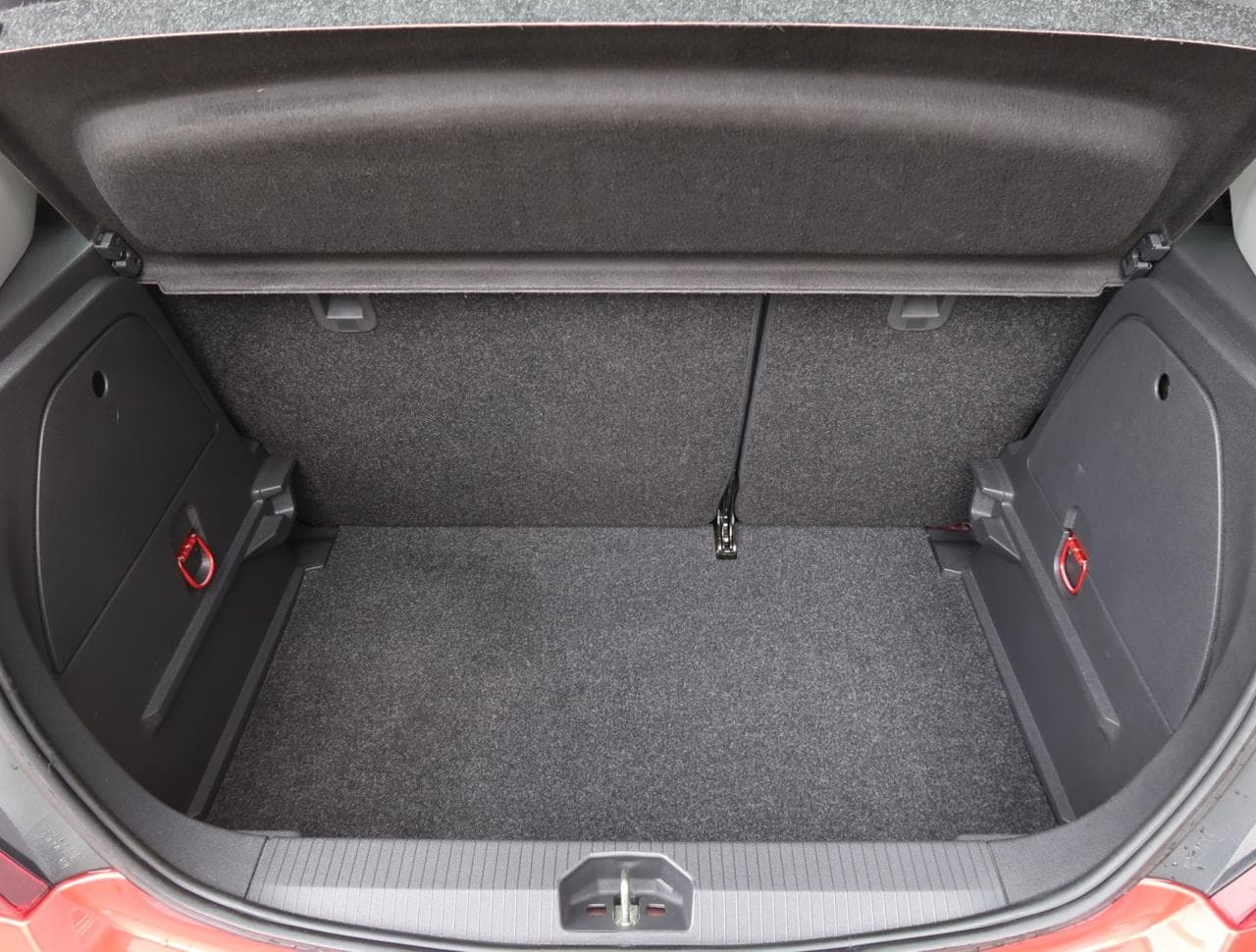 2013 Opel CORSA - 18
