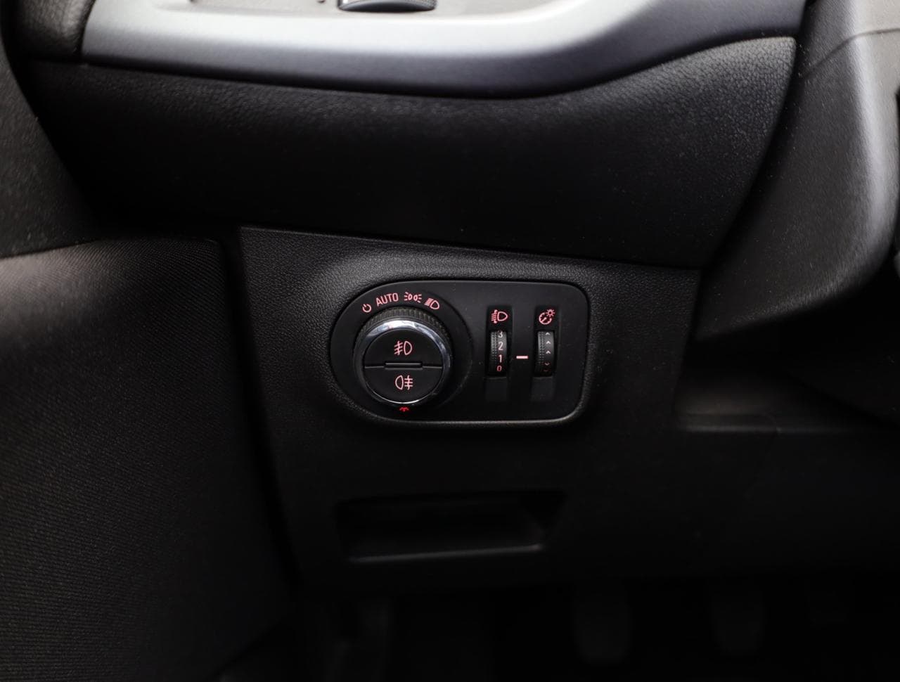2016 Opel CORSA - 20