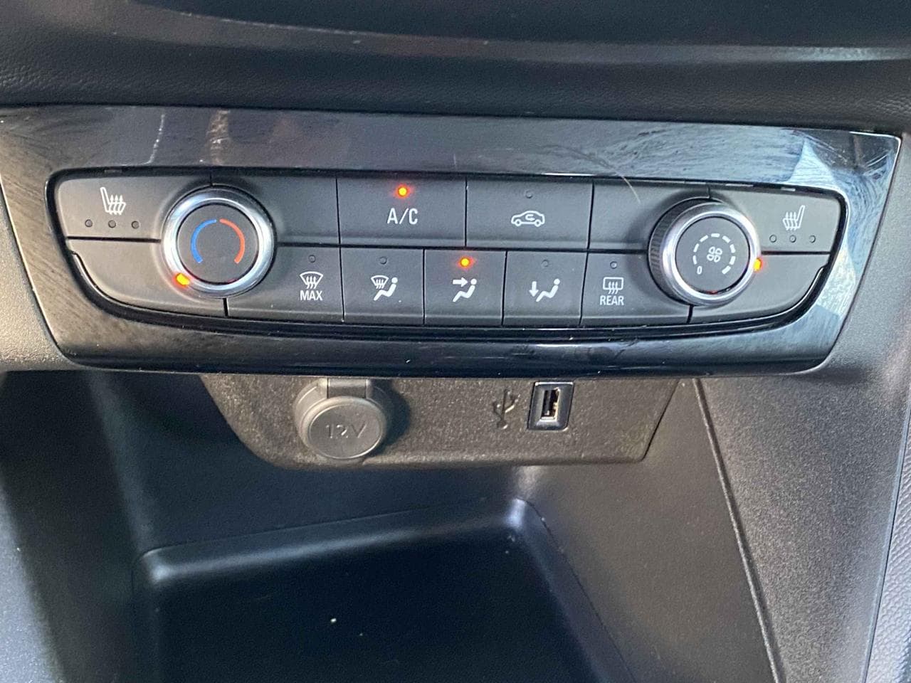 2020 Opel CORSA - 25
