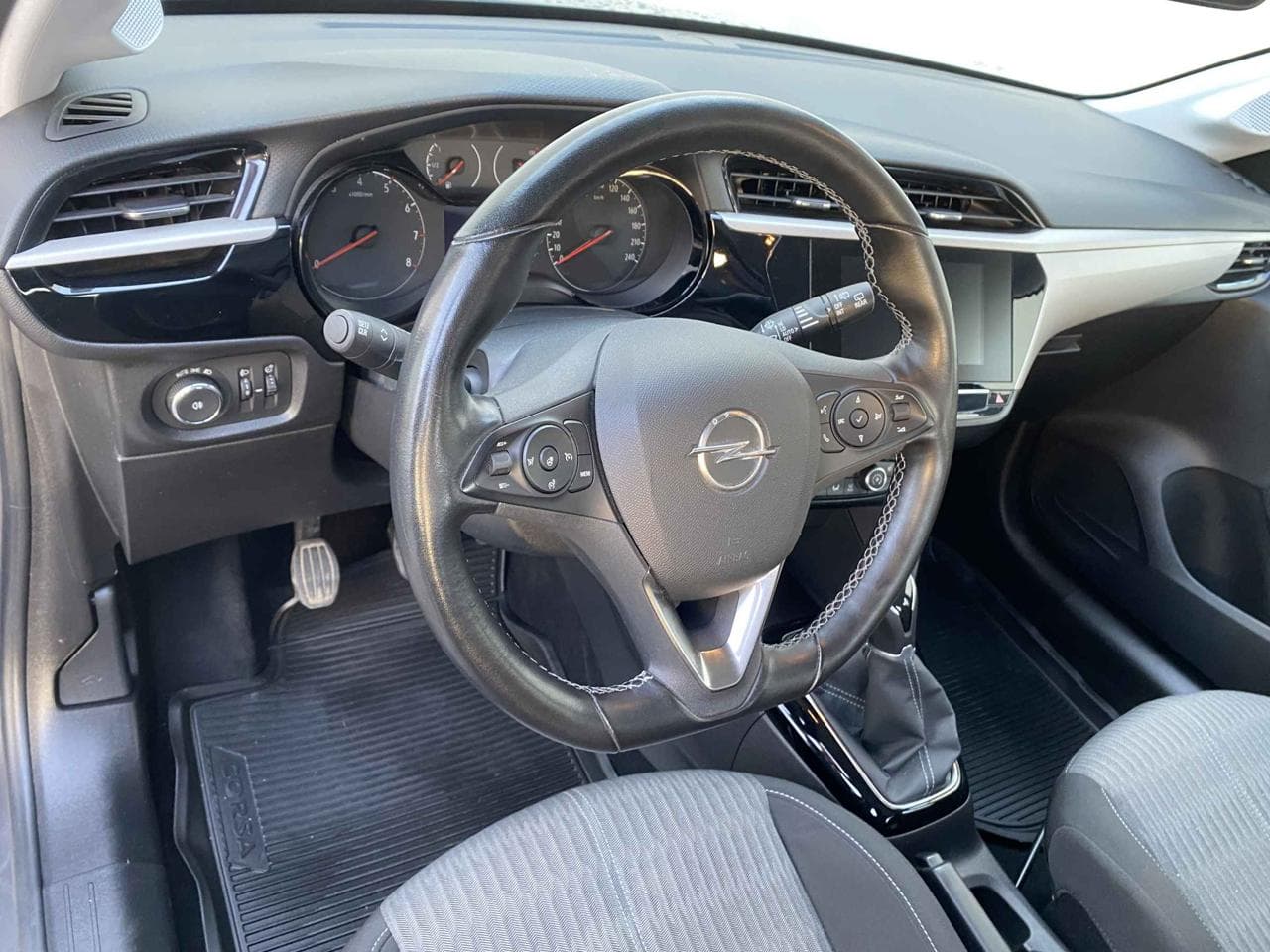 2020 Opel CORSA - 21