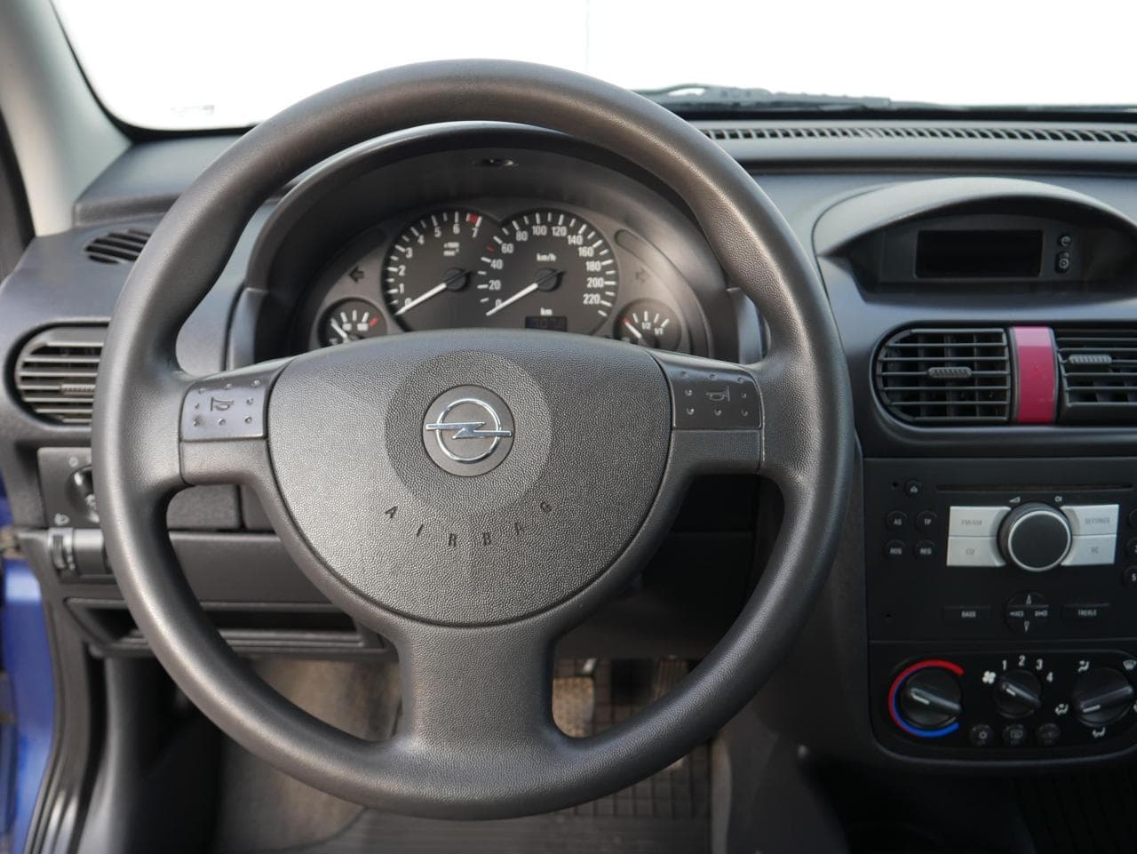 2005 Opel CORSA - 23
