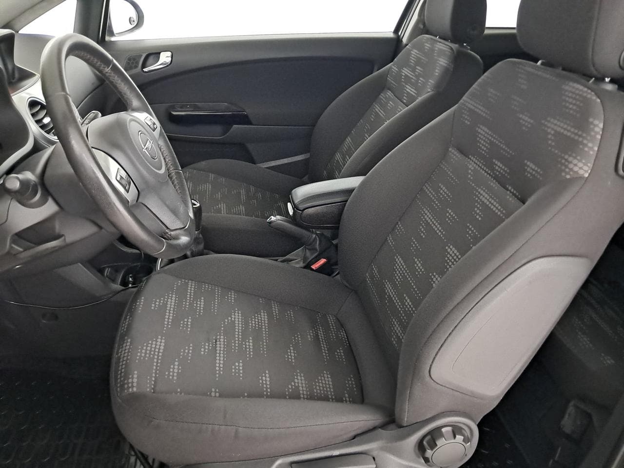 2012 Opel CORSA - 16
