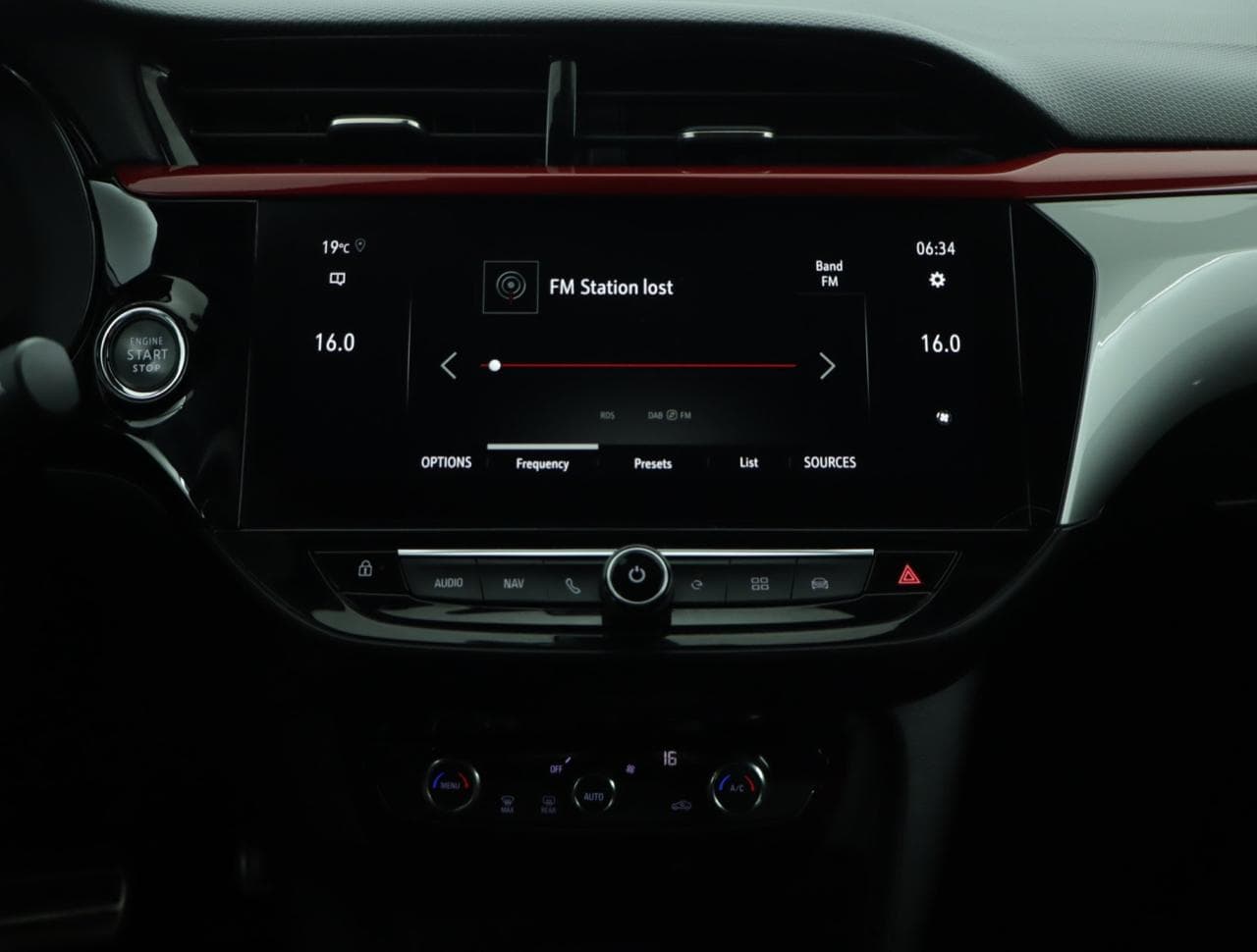 2021 Opel CORSA - 34