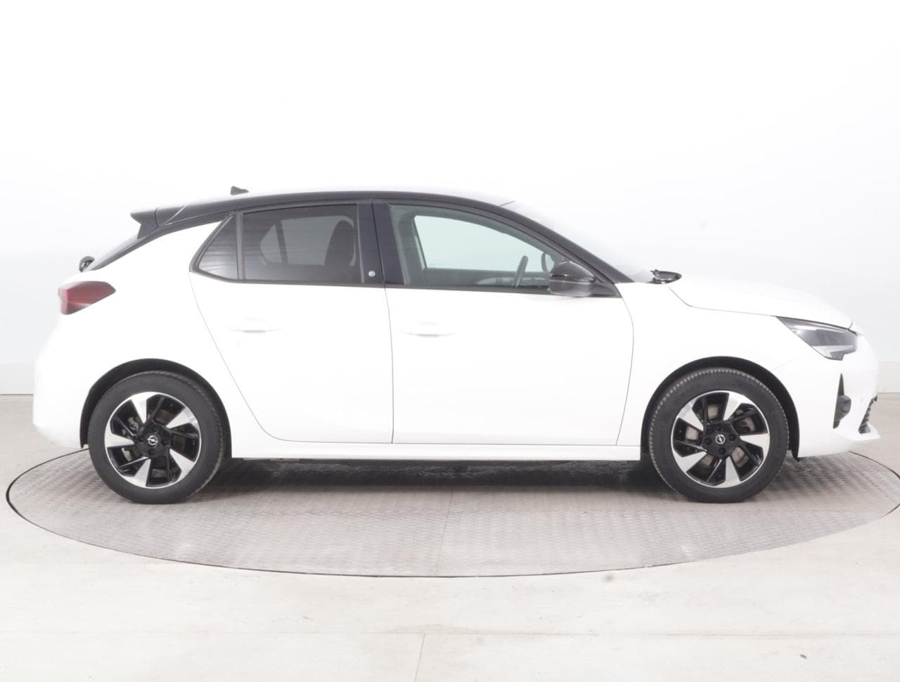 2021 Opel CORSA - 15
