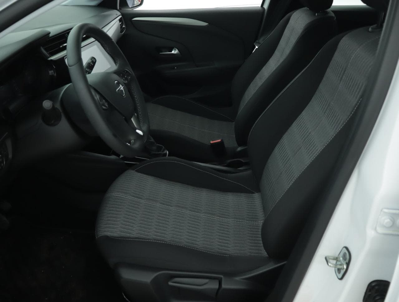 2023 Opel CORSA - 26