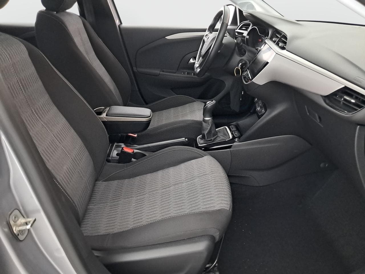 2022 Opel CORSA - 16