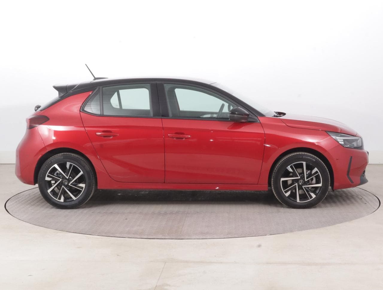 2025 Opel CORSA - 8