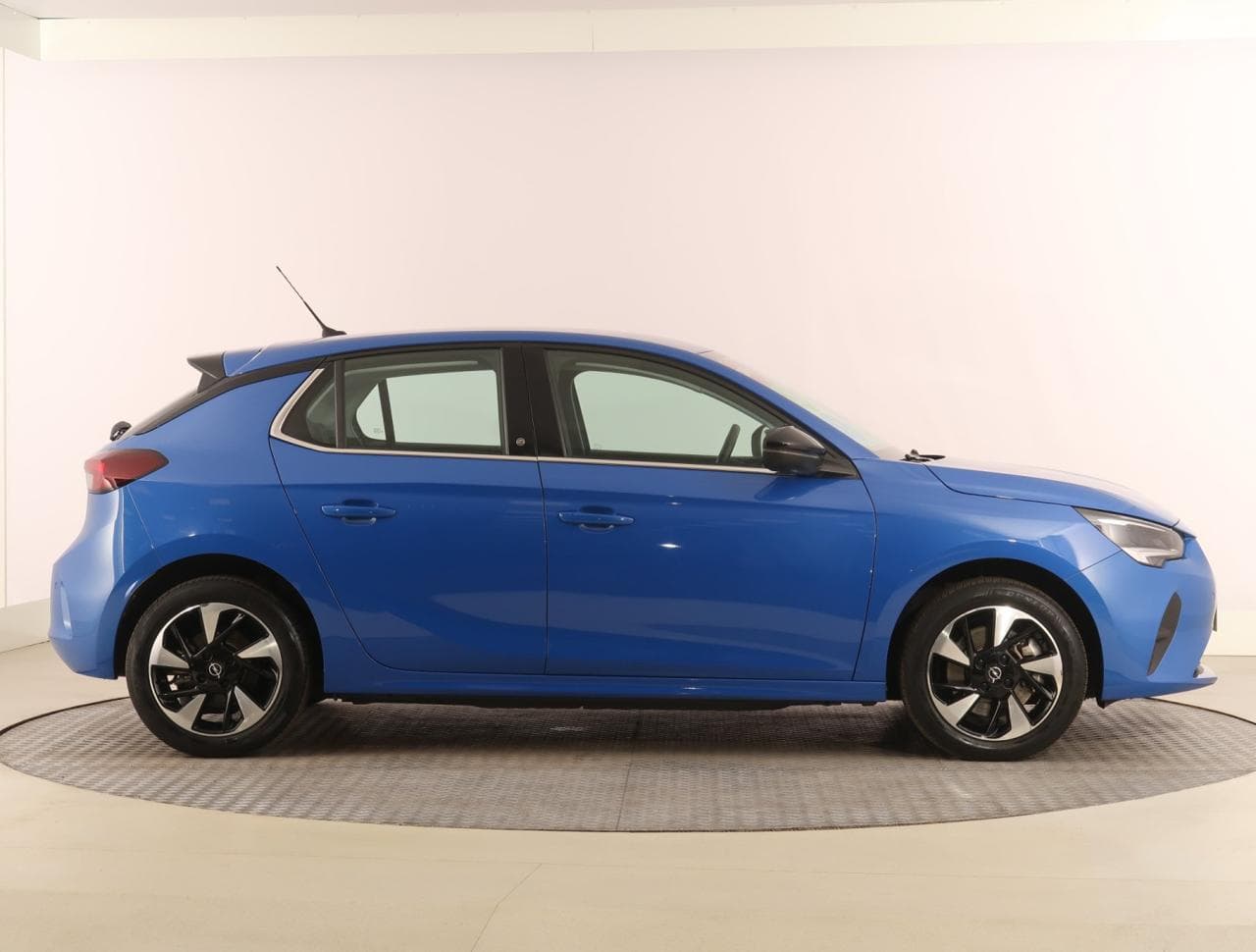 2023 Opel CORSA - 8