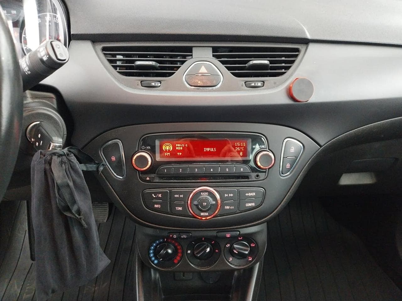 2016 Opel CORSA - 18