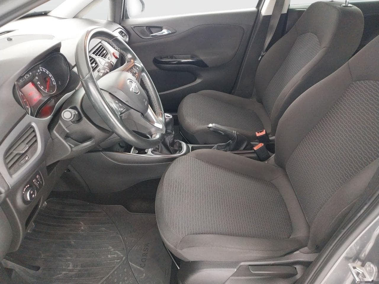2016 Opel CORSA - 16