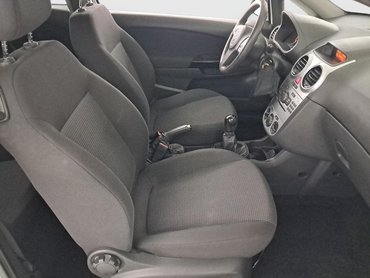 2013 Opel CORSA - 12
