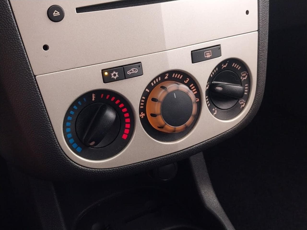 2009 Opel CORSA - 19