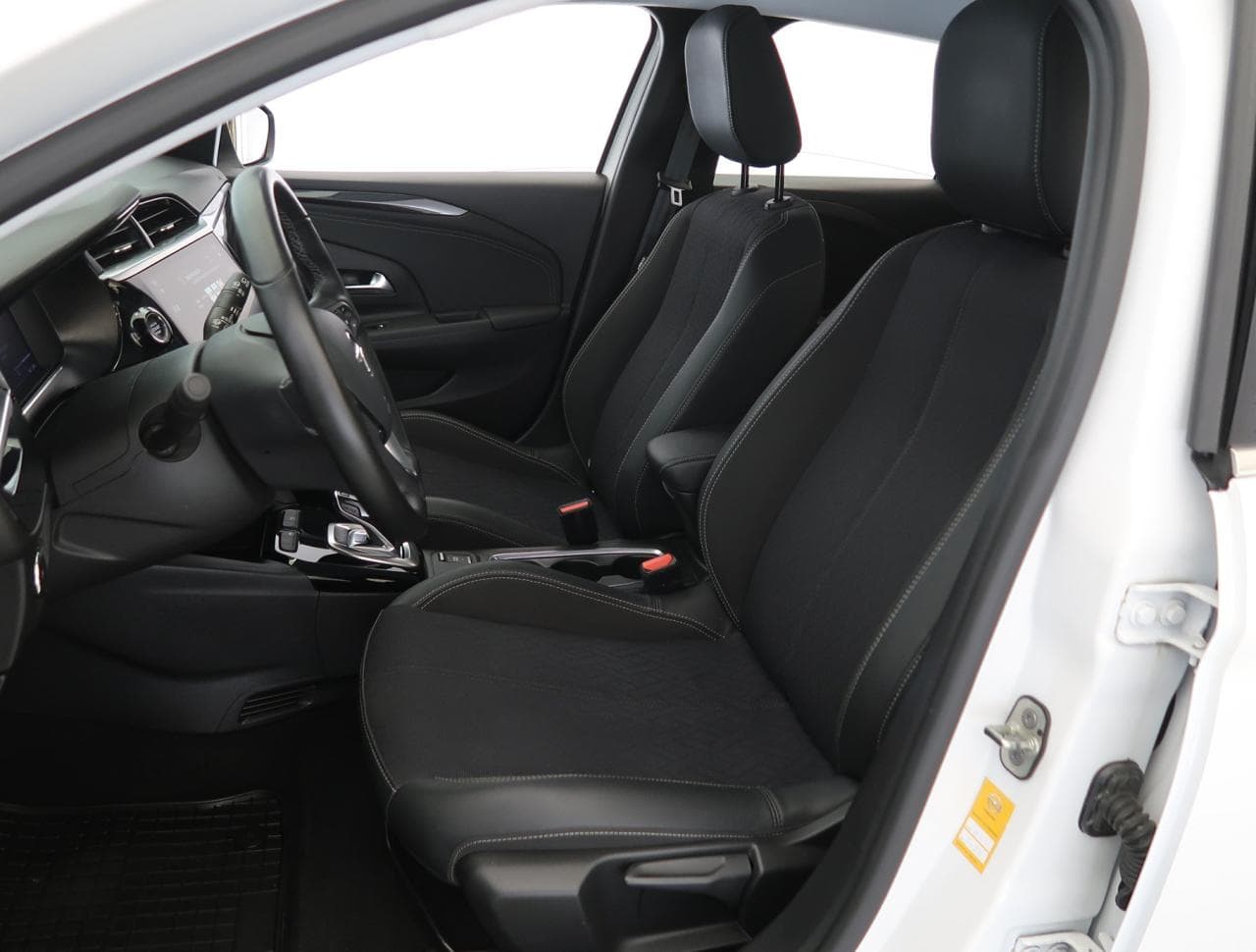 2022 Opel CORSA - 16