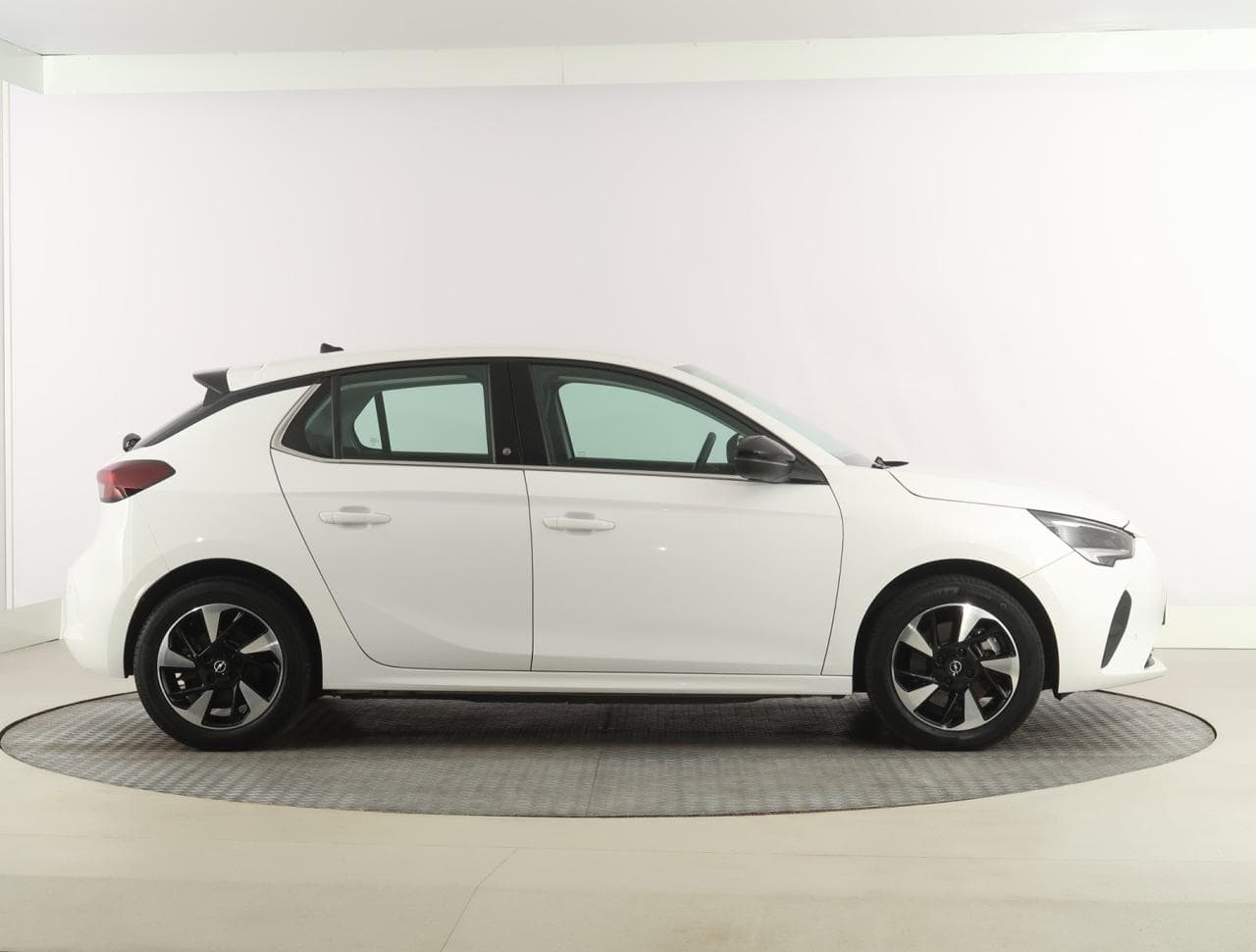 2022 Opel CORSA - 8