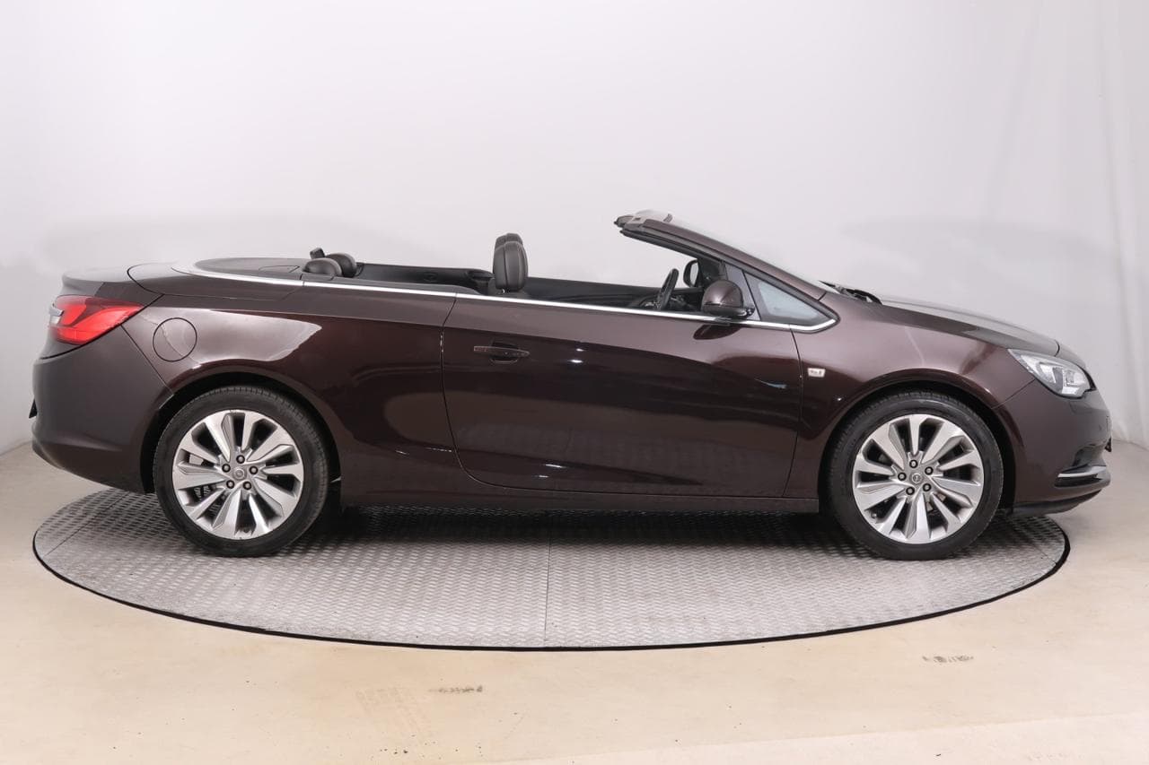 2015 Opel CASCADA - 9