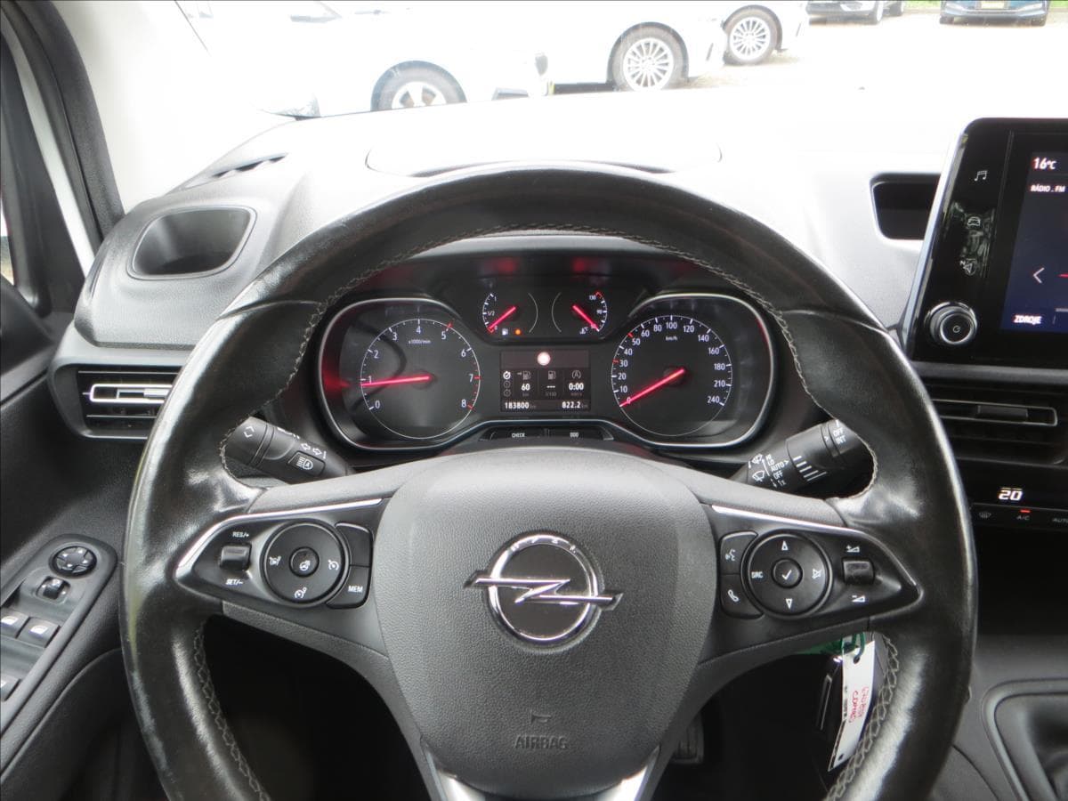 2022 Opel COMBO - 38