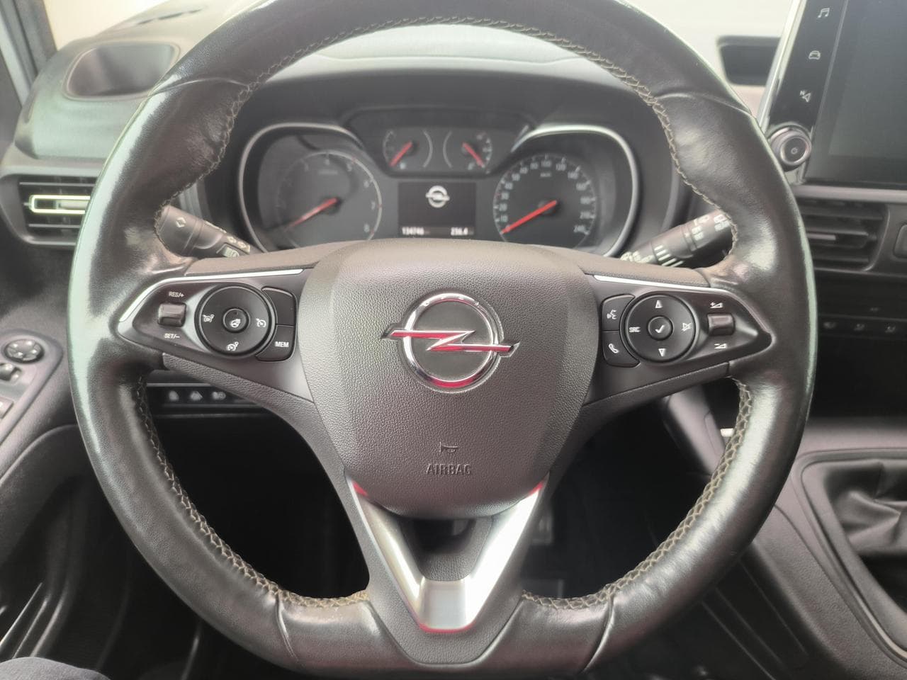 2022 Opel Combo - 19