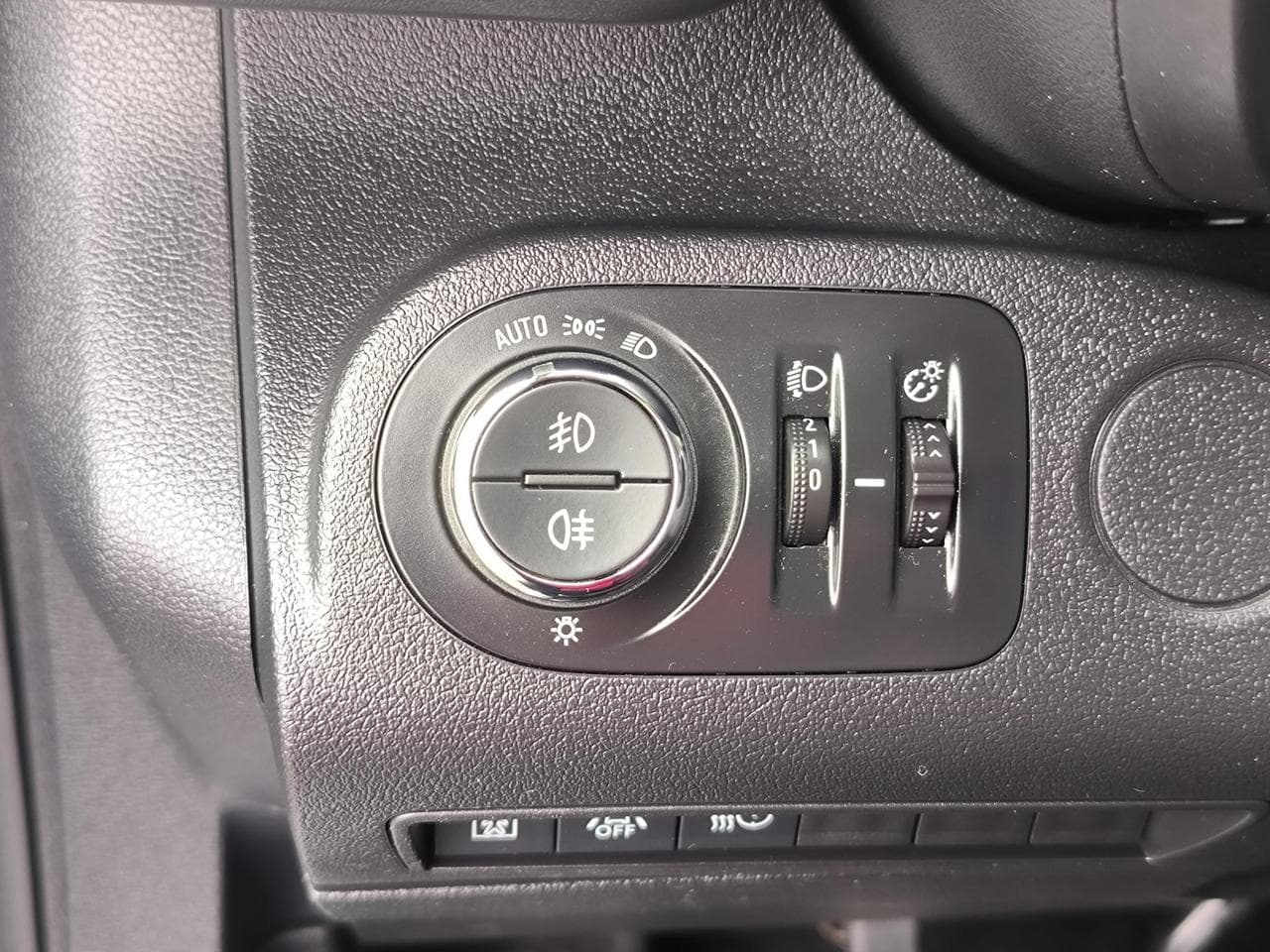 2022 Opel Combo - 20