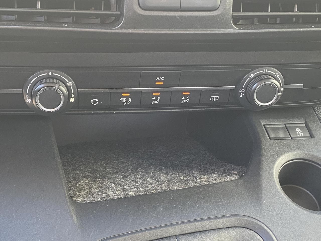 2018 Opel COMBO - 14
