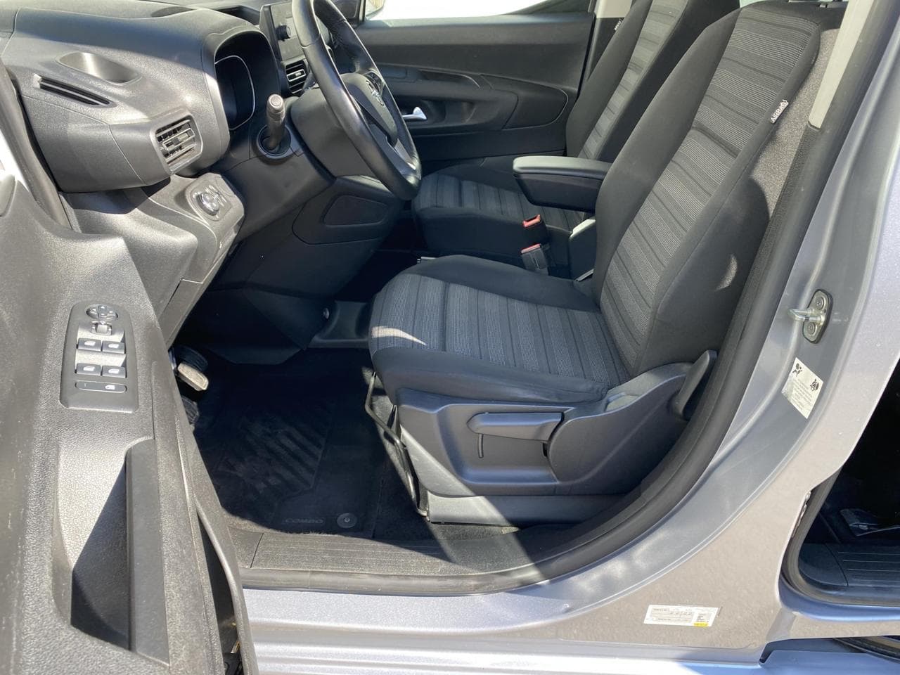2018 Opel COMBO - 9