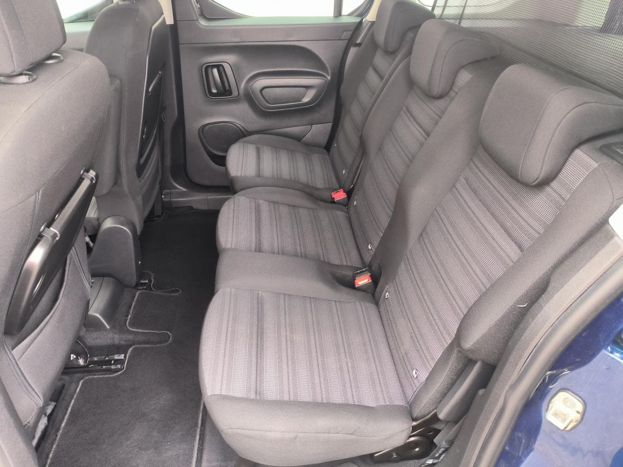 2021 Opel COMBO - 10