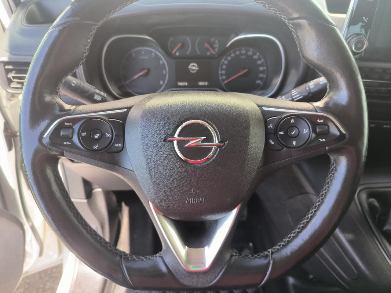 2022 Opel COMBO - 15