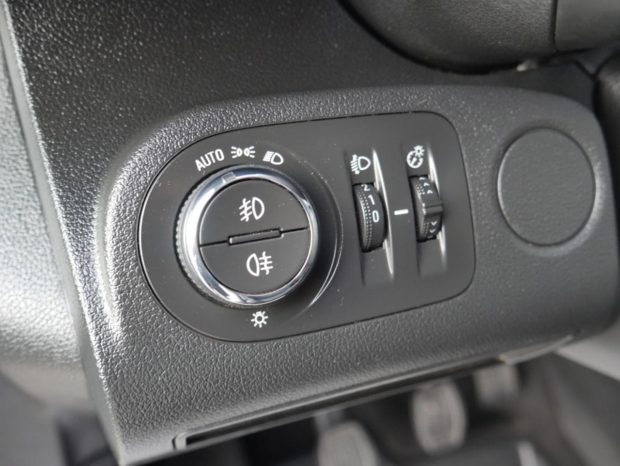2019 Opel COMBO - 13
