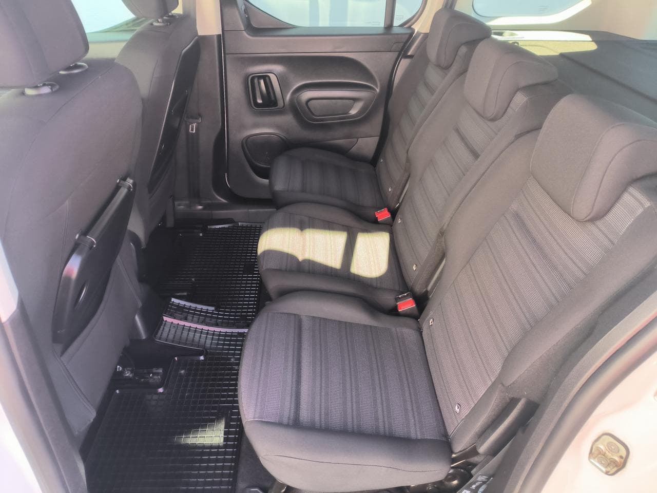 2022 Opel COMBO - 10