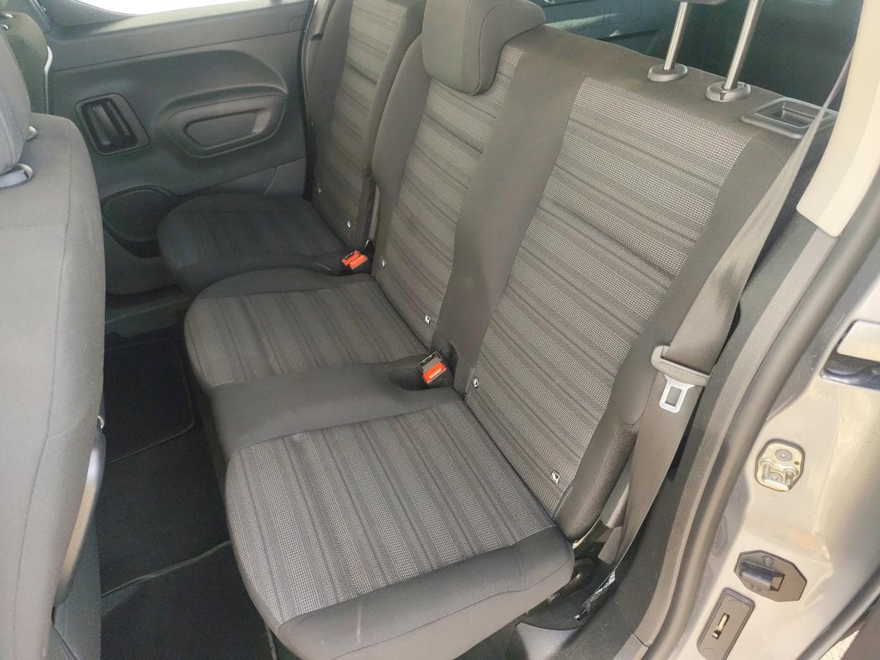 2022 Opel COMBO - 10