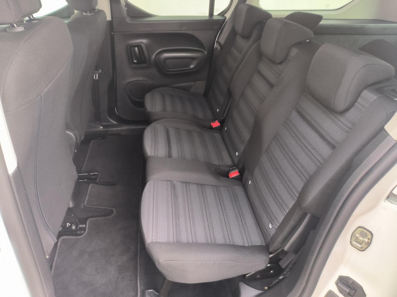 2020 Opel COMBO - 10