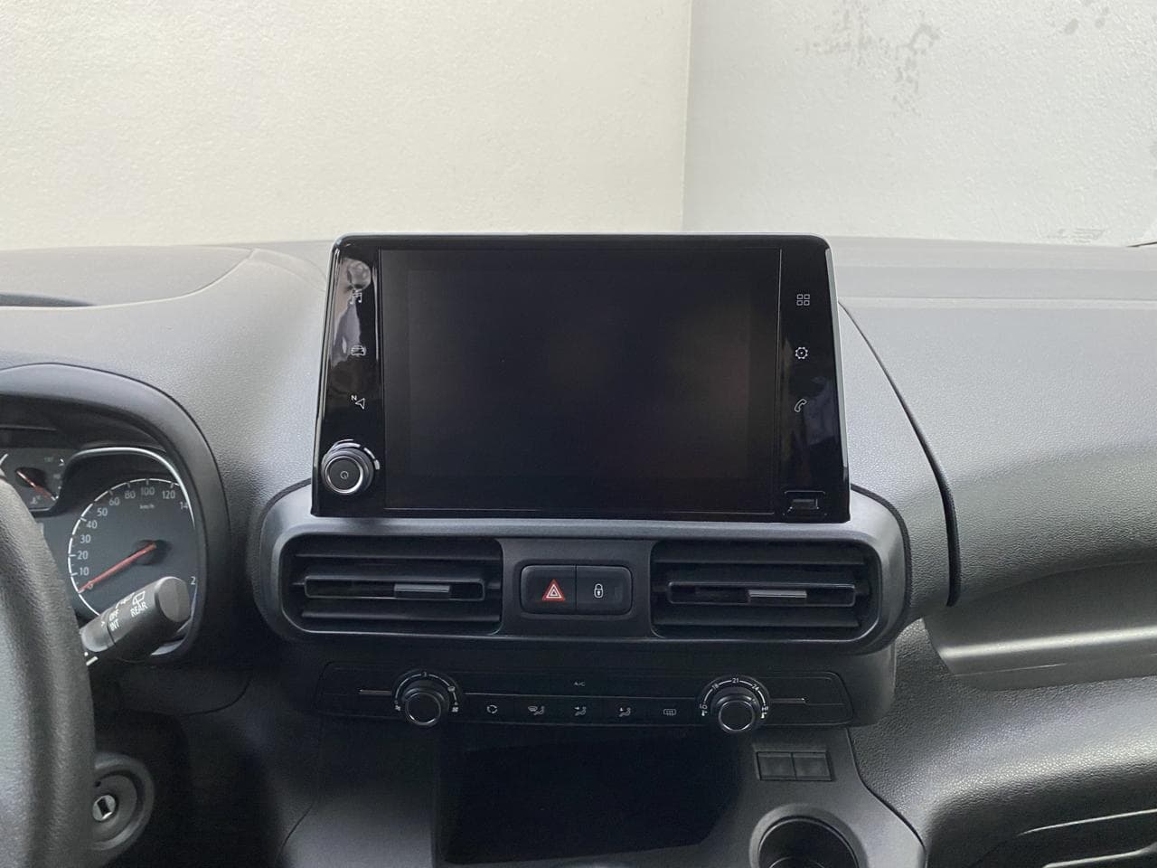 2020 Opel COMBO - 12