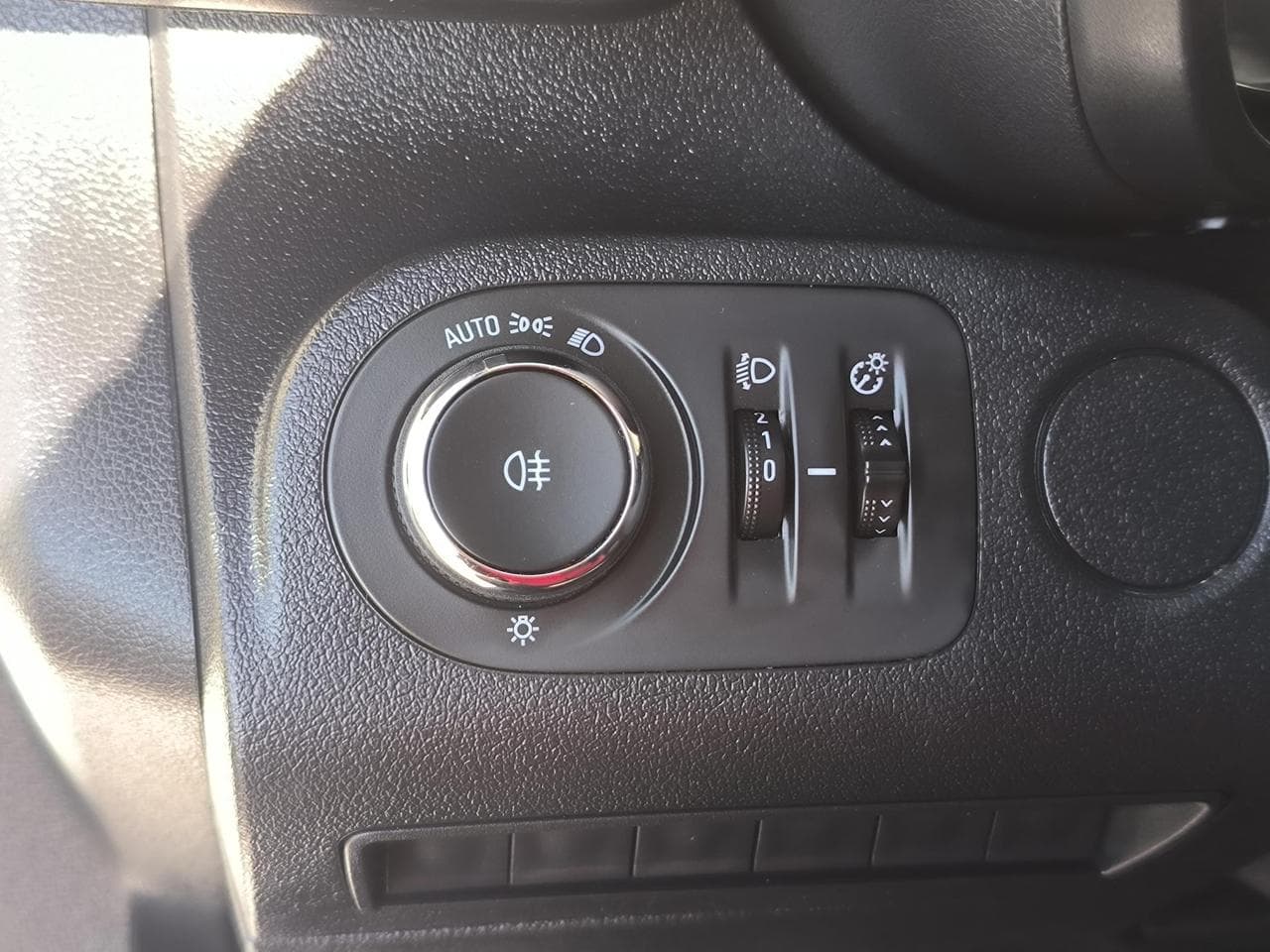 2022 Opel COMBO - 17