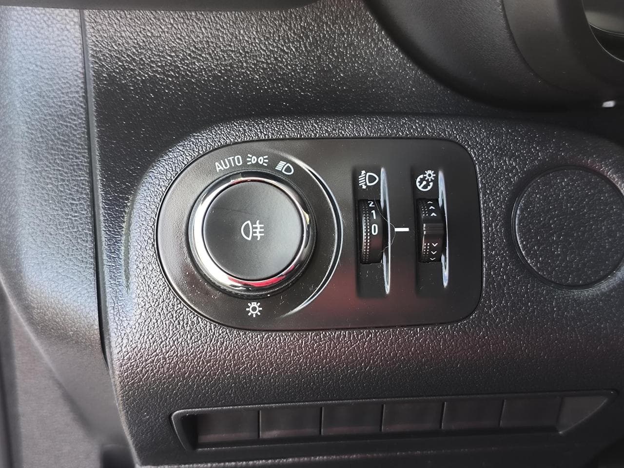 2022 Opel Combo - 18