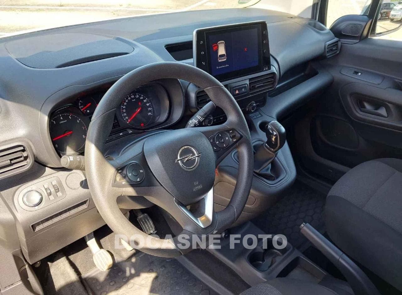 2021 Opel COMBO - 9