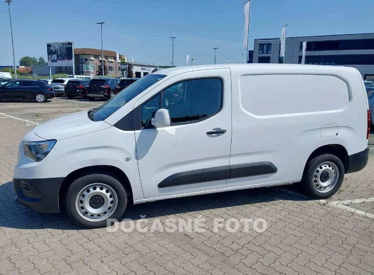 2021 Opel COMBO - 6