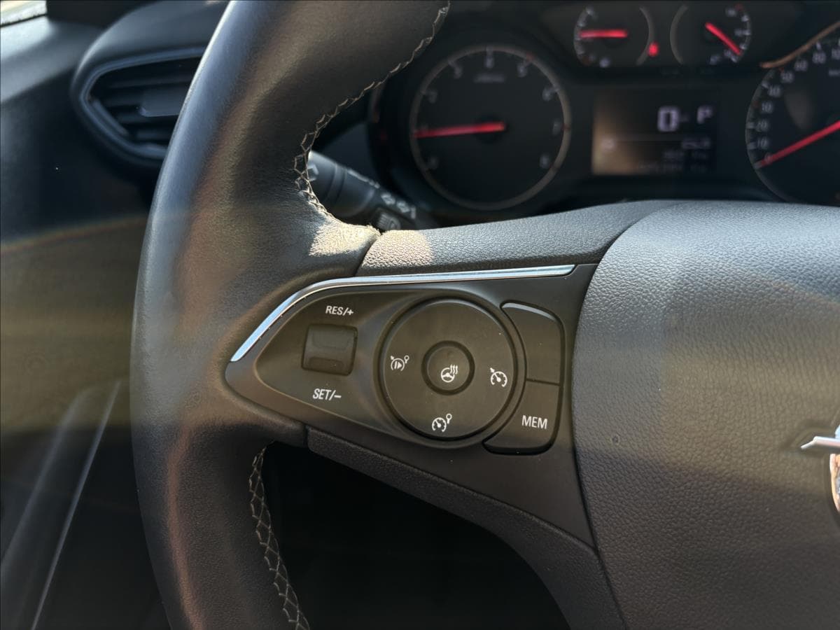 2022 Opel CROSSLAND - 18