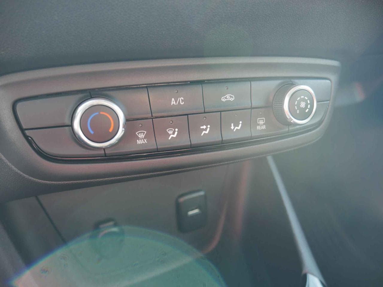 2022 Opel CROSSLAND - 30