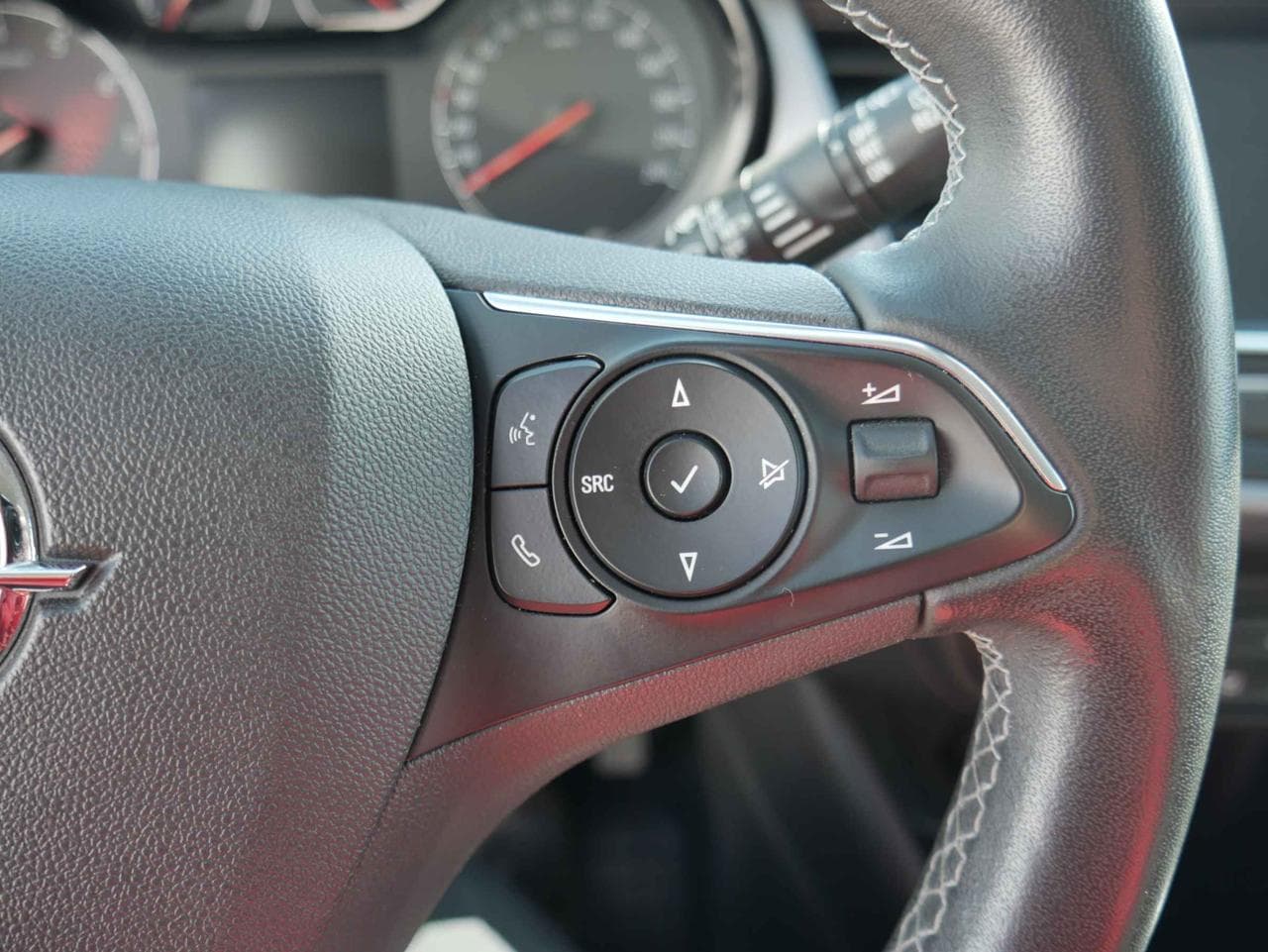 2022 Opel CROSSLAND - 22