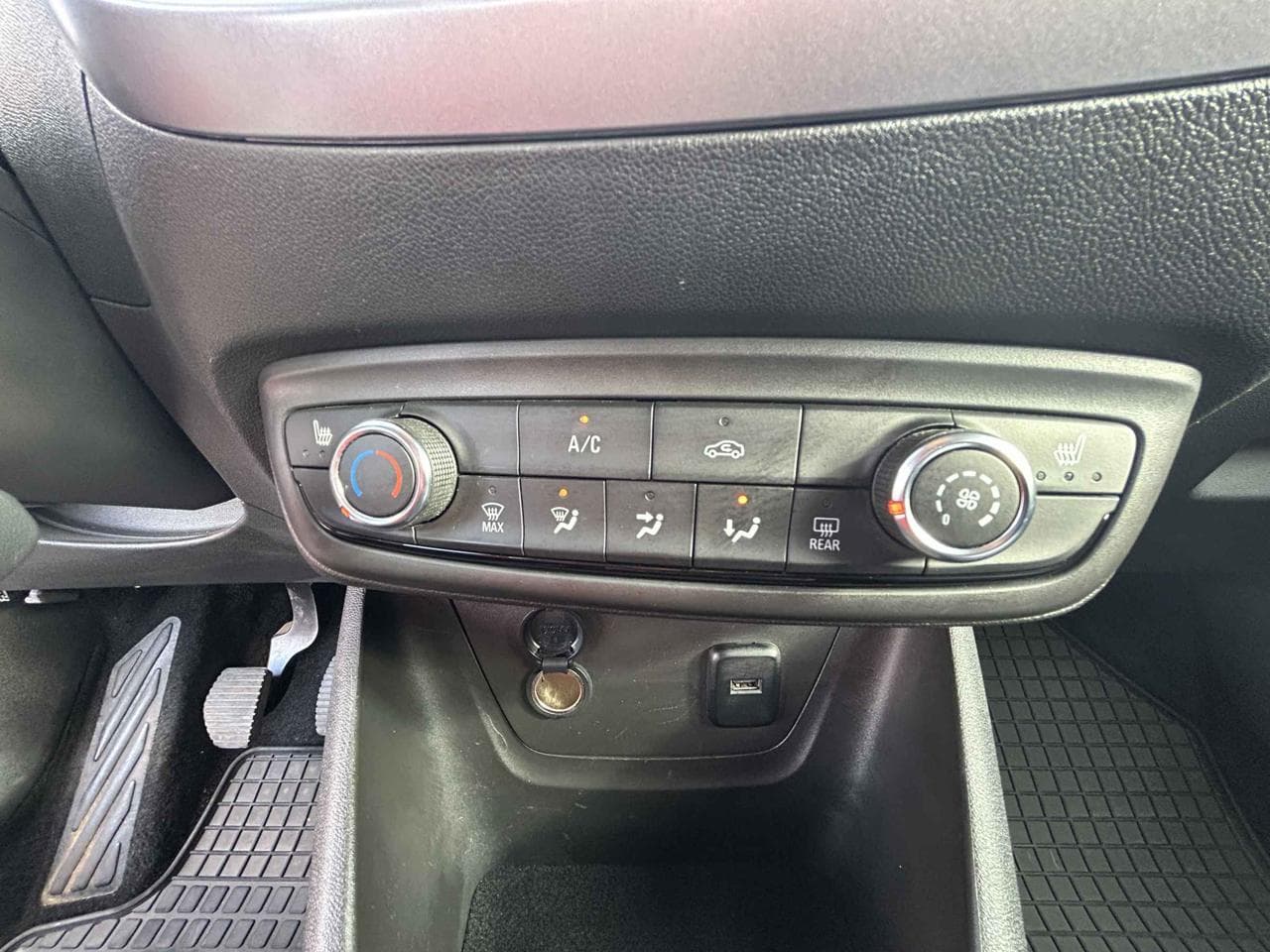 2023 Opel CROSSLAND - 14