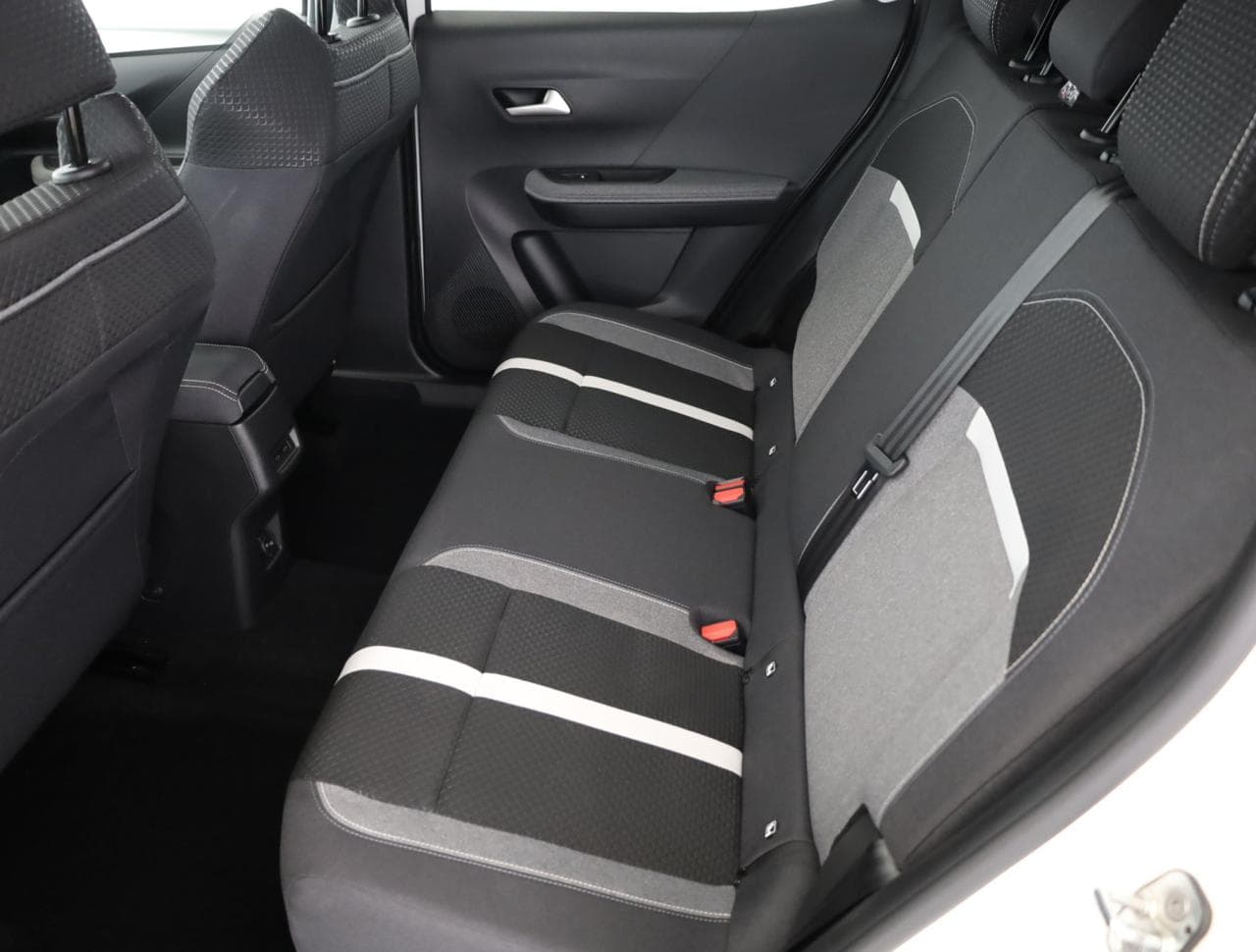 2025 Opel FRONTERA - 12