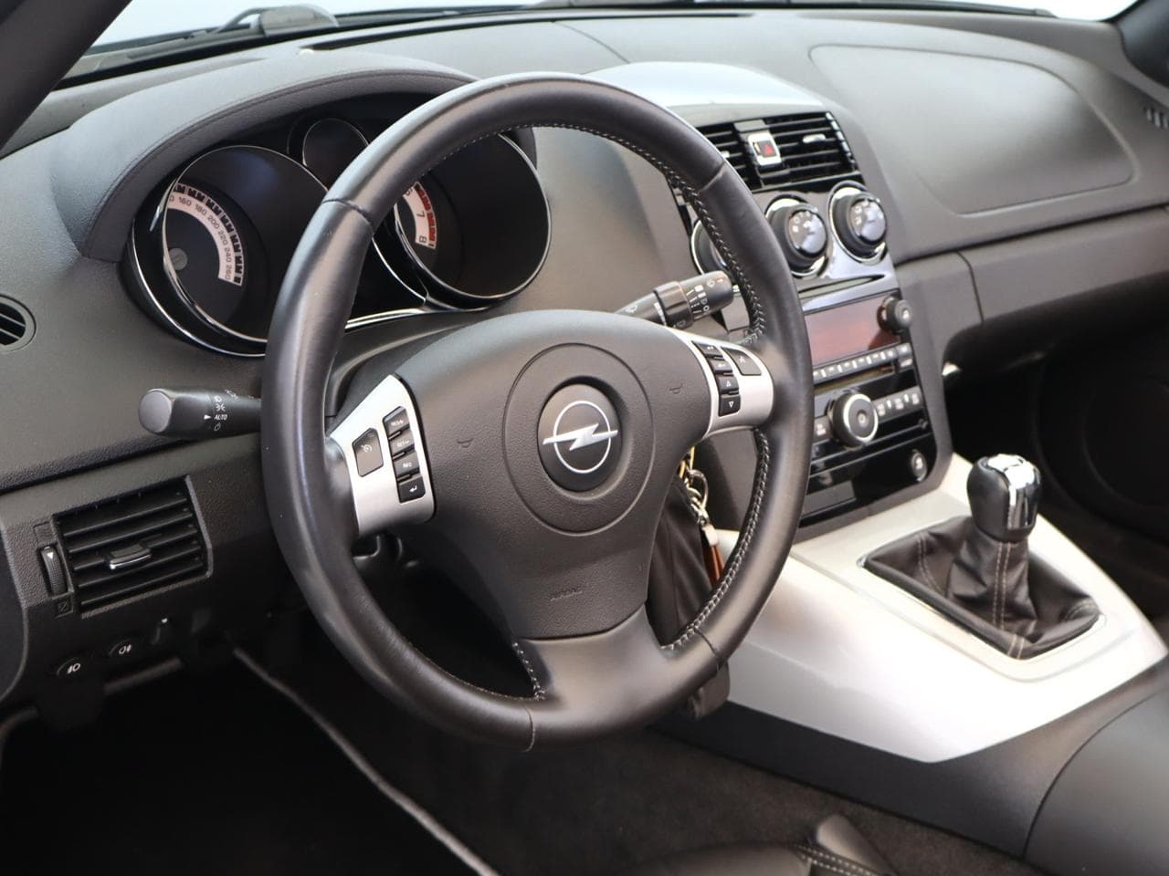 2008 Opel GT - 15