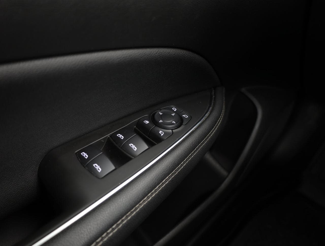 2021 Opel Insignia - 18