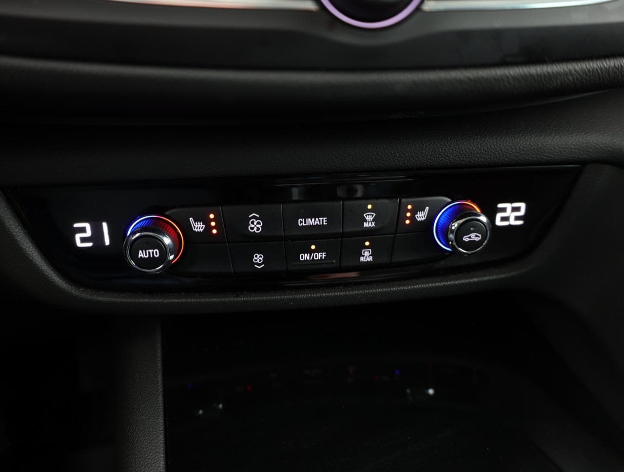 2021 Opel Insignia - 16