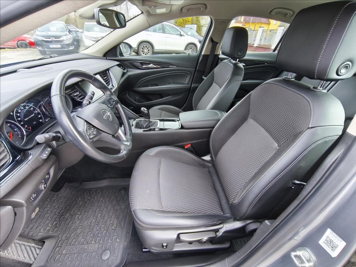 2017 Opel Insignia - 14