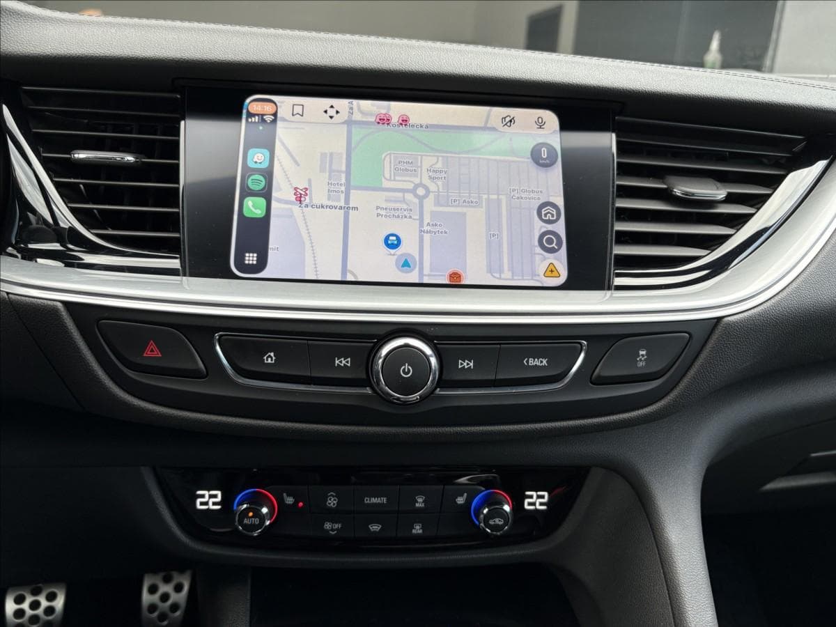 2021 Opel Insignia - 10