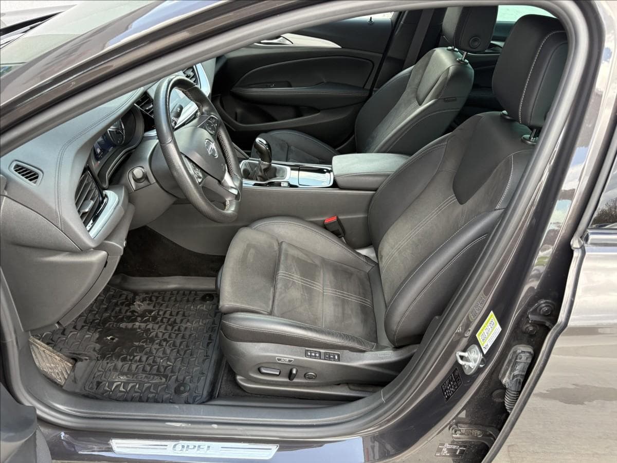 2021 Opel Insignia - 19