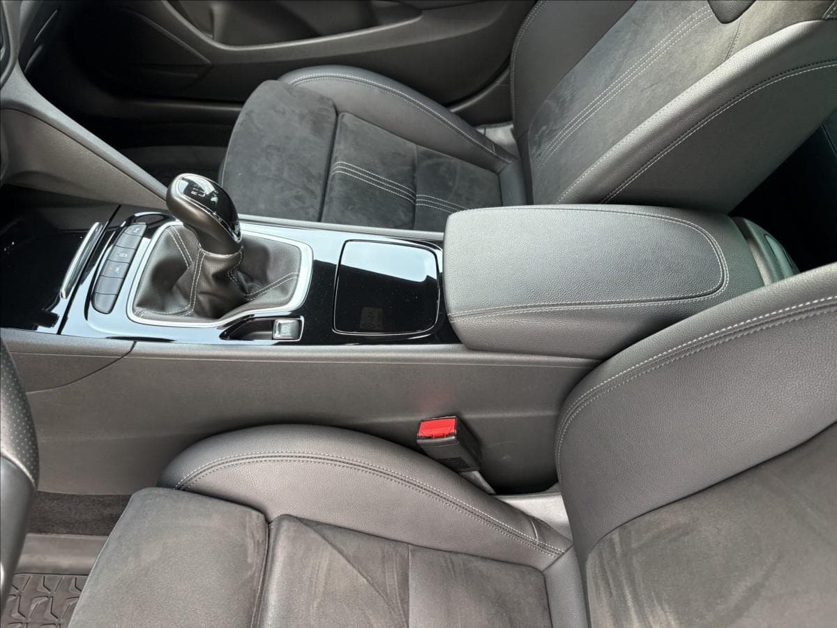 2021 Opel Insignia - 18